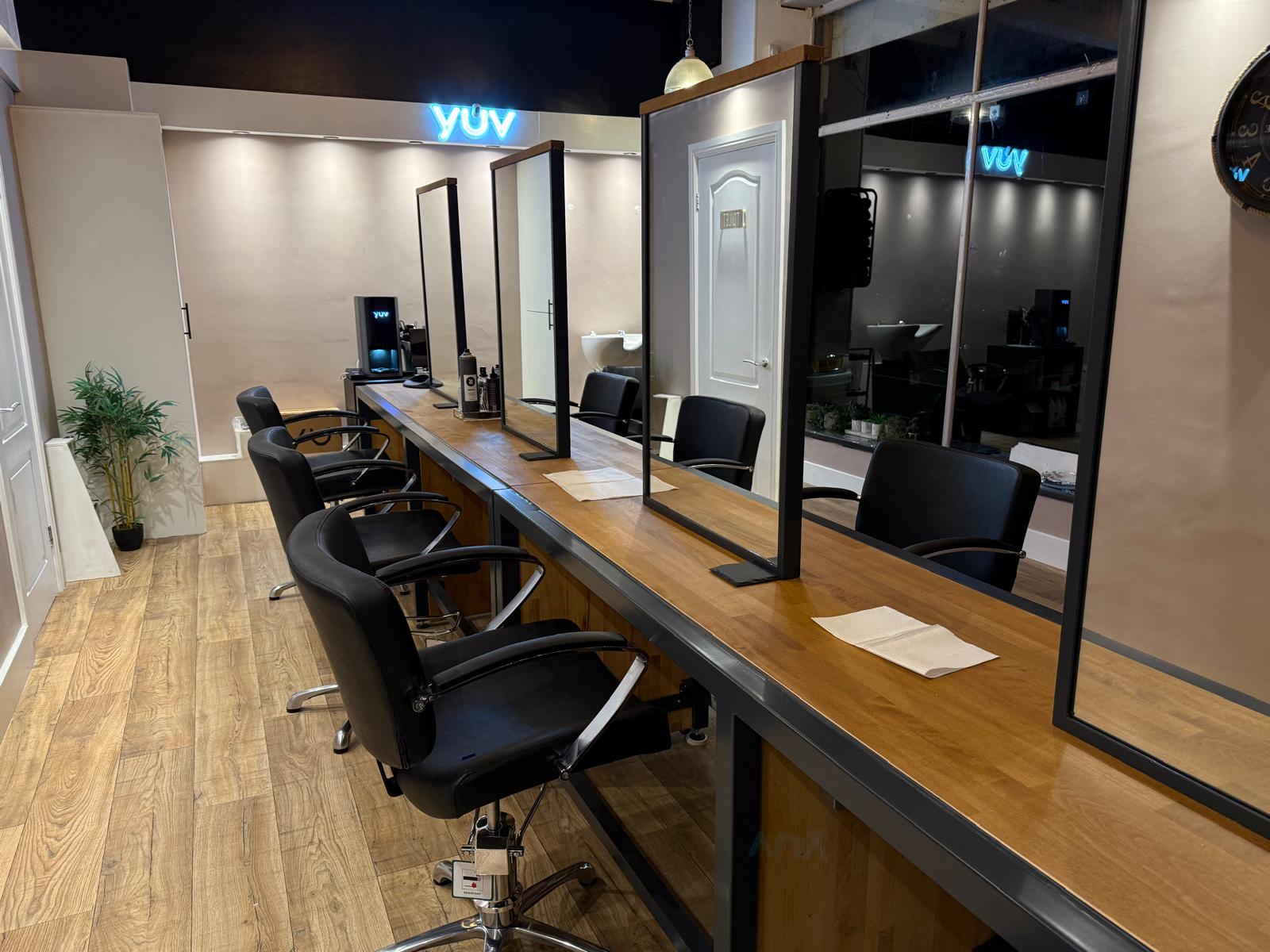 Stylish Interior of Studio 21 Eckington